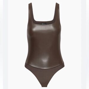 Aritzia Ten by Babaton Lure bodysuit size Large